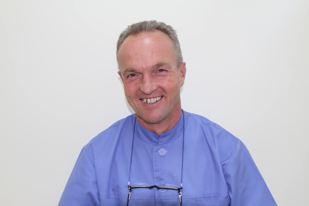 Dentysta, stomatolog Piotr Drobek - Centrum Stomatologii Apex Tychy
